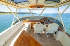 Buy a yacht BAREFOOT - Hinckley