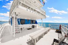 Buy a yacht PELICAN 2002