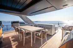 the best price on LE GYPSY 102