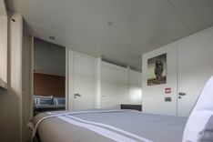 the best price on CANALI 2009