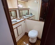 Купить яхту 64 ft 1999 Mikelson Long-Range Luxury Sportfisher, Swells 1999 в Shestakov Yacht Sales