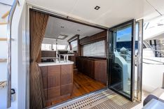 Купить AT EASE 550 FLYBRIDGE