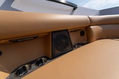 UNPLUGGED AV40 price