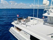 Buy a yacht YES - WESTPORT