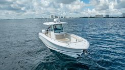 the best price on 330 Boston Whaler 33