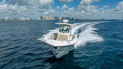 the best price on 330 Boston Whaler 2017