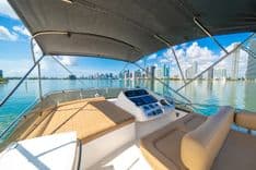 the best price on MANHATTAN 52