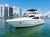best yacht sales deals MANHATTAN 52 60