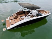 best yacht sales deals 024 Yamaha 252SD NLNL