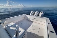 Buy a yacht Top Shelf Too - Contender Boats
