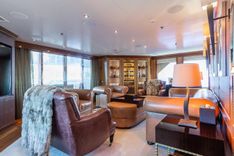 the best price on THE WELLESLEY 1993