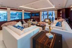 Купить LION'S DEN 2020