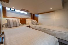 Купить яхту Tiara в Shestakov Yacht Sales