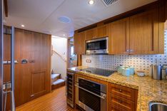 Купить ST. TROPEZ 2009