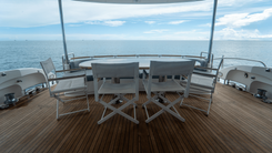 LIVING THE DREAM yacht sale