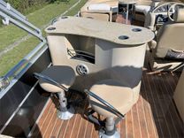 25' South Bay 2013 524 E