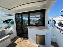 Купить яхту Sea Line 33 в Shestakov Yacht Sales