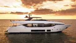 SHIP HAPPENS - Maiora