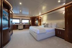 Лучшая цена на Lady Nora 1998