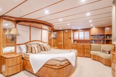 Money Cat 97 yacht sale