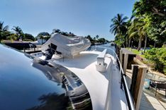 Buy a yacht VKY74038A808 74 Enclosed Bridge