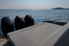 Buy a yacht Pirelli 42 2023