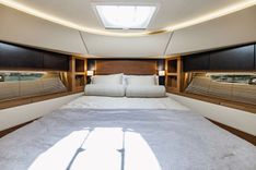 the best price on Thinks Its His L65 Fly