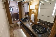 best yacht sales deals Thinks Its His - SEA RAY