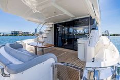 Thinks Its His - SEA RAY yacht sale