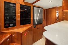 Buy a LA BELLA VITA II 720 Skylounge LRC at Shestakov Yacht Sales