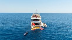 Champagne and caviar Custom Line 112 price