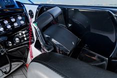 Buy a yacht Hanover 305 Black & Orange Edition - HANOVER YACHTS