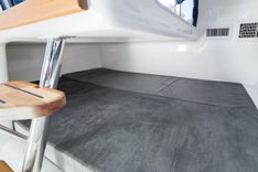 Hanover 305 Black & Orange Edition 33 yacht sale