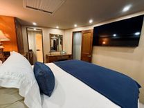 Buy a yacht Kickback