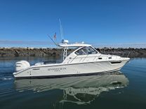 Buy a Pursuit OS 325 Offshore 32 at Shestakov Yacht Sales