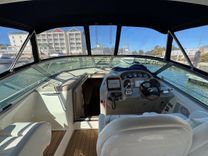 Buy a Right on time - SEA RAY at Shestakov Yacht Sales