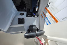 Купить яхту Pursuit OS 325 Offshore - PURSUIT BOATS в Shestakov Yacht Sales