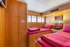 best yacht sales deals REVERIE 2005