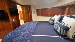 the best price on OHANA 5000 Sport Yacht