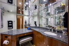 Buy a SAPPHIRE - Hatteras at Shestakov Yacht Sales