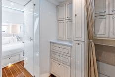 Стоимость яхты HCB