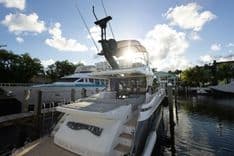 Asymmetry - Azimut Yachts