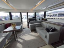 the best price on LEOPARD 53 53