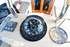 Купить яхту Chinook 485 в Shestakov Yacht Sales