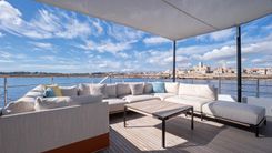 Купить яхту RAY 107 в Shestakov Yacht Sales