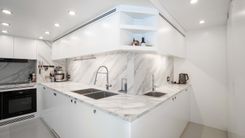 Купить яхту RAY 2025 в Shestakov Yacht Sales