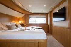 best yacht sales deals La Pausa - FERRETTI CUSTOM LINE