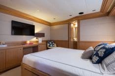 La Pausa - FERRETTI CUSTOM LINE