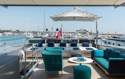 Buy a LUCKY ME BAGLIETTO 42M at Shestakov Yacht Sales