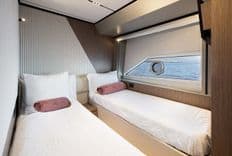 best yacht sales deals SIRI LINN 68